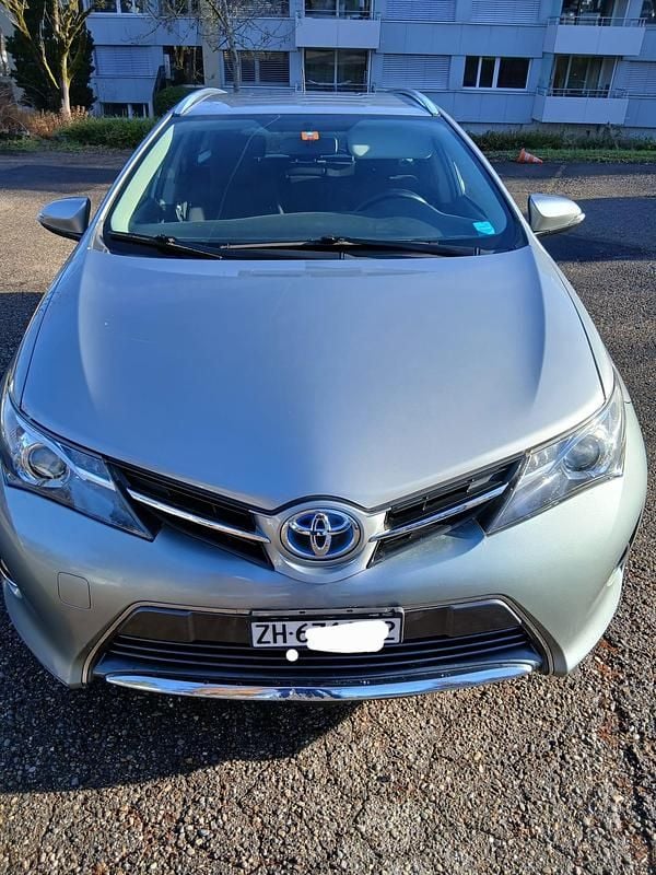 Gebraucht 2014 Toyota Auris Touring Sports Luna Kombi | CHF 3’900 - Bild 1/4
