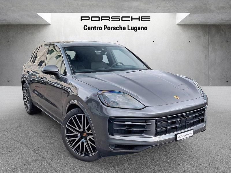 Gebraucht Porsche Cayenne 470 PS (345 kW) 2025 SUV