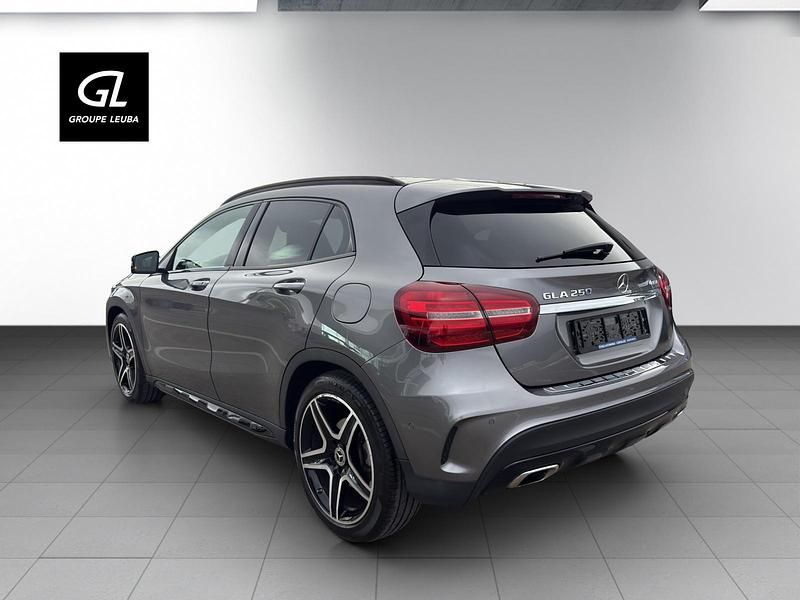 Gebraucht Mercedes GLA250 AMG line 211 PS (155 kW) 2018 Grau SUV
