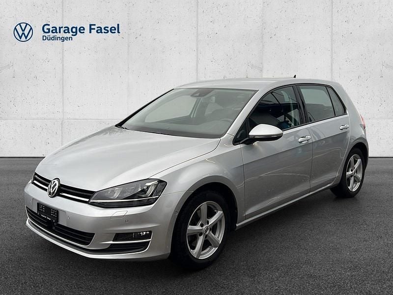 Silber Gebraucht 2013 VW Golf Comfortline Limousine | CHF 14’850 (Etwas zu teuer) - Bild 1/4