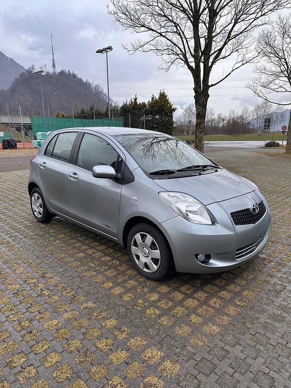 Gebraucht Toyota Yaris 87 PS (63 kW) 2008 Kleinwagen