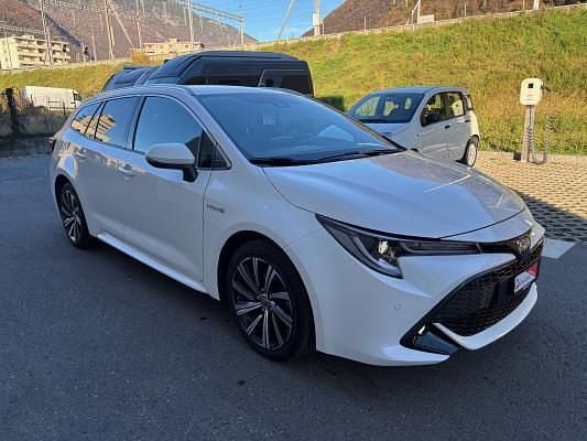 Weiss Gebraucht 2021 Toyota Corolla Kombi | CHF 19’900 - Bild 1/4