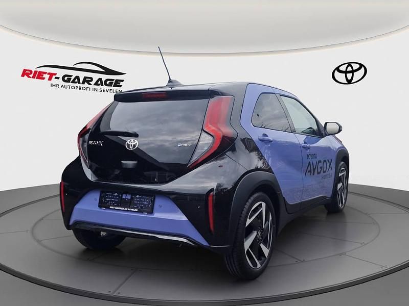 Neu Toyota Aygo X Style 116 PS (85 kW) 2025 Violett SUV