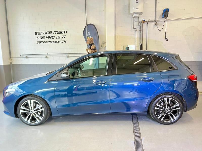 Gebraucht Mercedes B200 Progressive 163 PS (119 kW) 2019 Van / Kleinbus