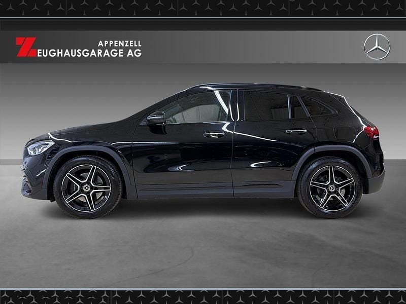 Gebraucht Mercedes GLA200 AMG line 163 PS (119 kW) 2022 Schwarz SUV