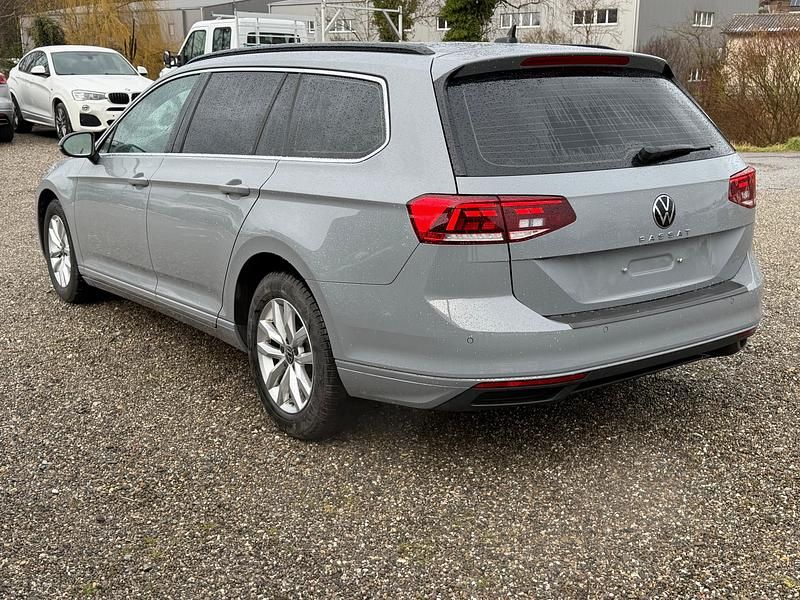 Gebraucht VW Passat Business 150 PS (110 kW) 2022 Kombi