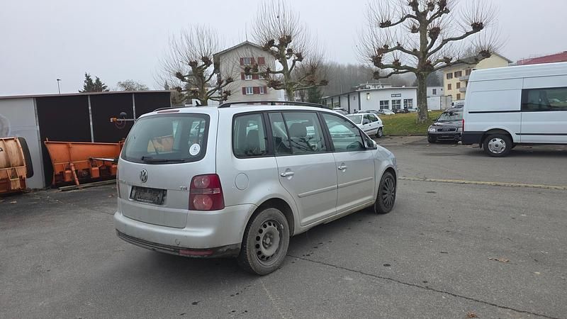 Gebraucht VW Touran Trendline 140 PS (102 kW) 2008 Van / Kleinbus