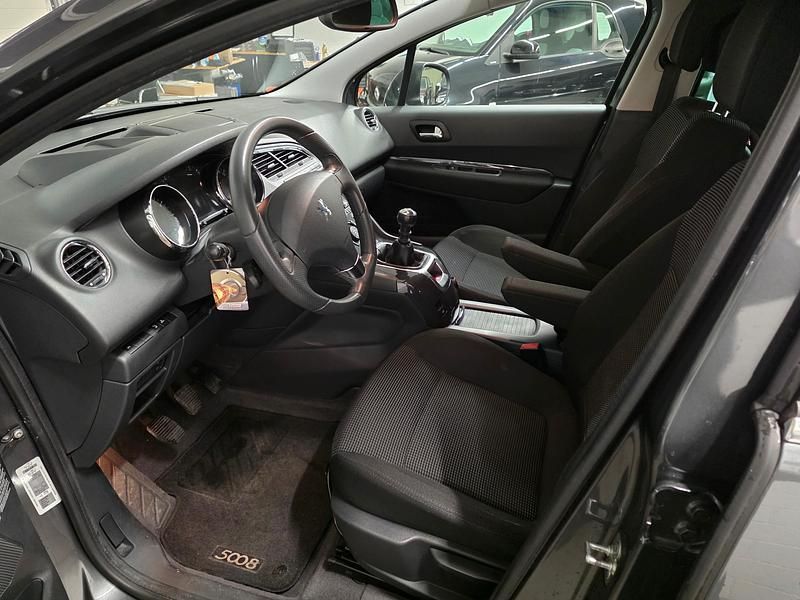 Gebraucht Peugeot 5008 Sport 156 PS (114 kW) 2010 Van / Kleinbus
