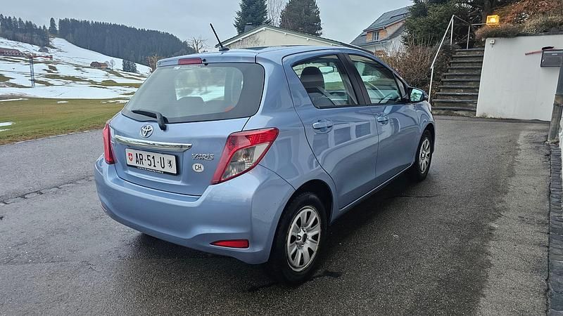 Gebraucht Toyota Yaris Sol 99 PS (72 kW) 2012 Kleinwagen