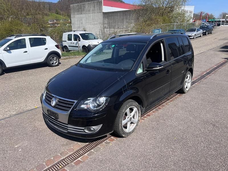 Gebraucht 2009 VW Touran Trendline Van / Kleinbus | CHF 2’000 - Bild 1/4