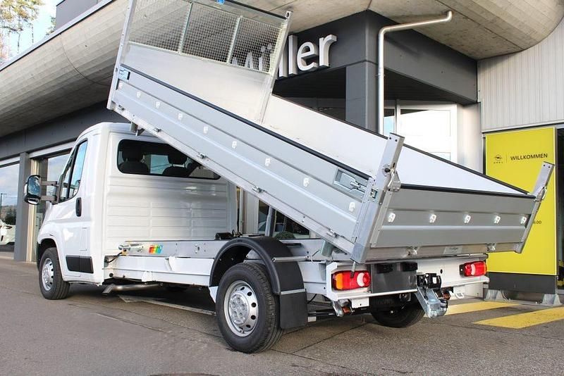 Gebraucht Opel Movano 140 PS (102 kW) 2024 Van