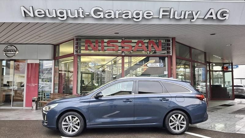 Gebraucht Hyundai i30 120 PS (88 kW) 2018 Kombi