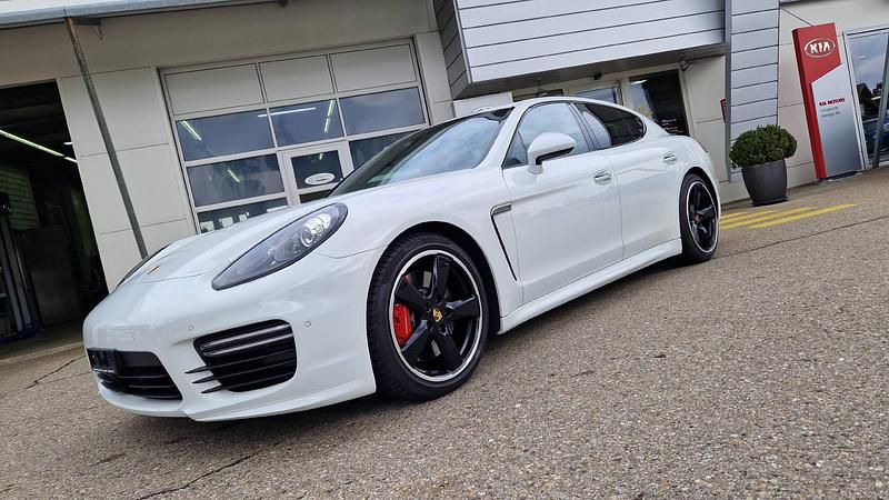 Weiss Gebraucht 2014 Porsche Panamera Limousine | CHF 51’900 - Bild 1/4