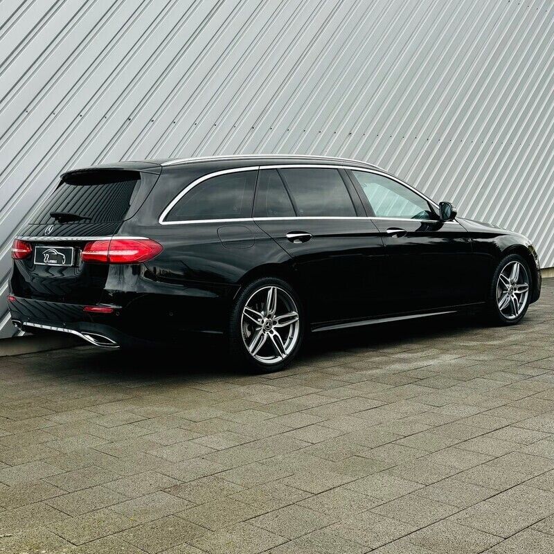 Gebraucht Mercedes E220 AMG line 194 PS (142 kW) 2019