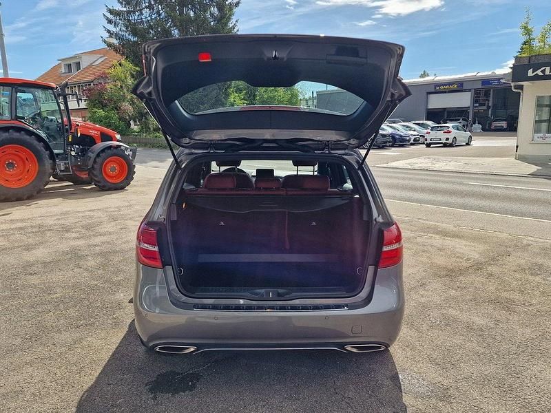 Gebraucht Mercedes B220 Urban 184 PS (135 kW) 2017 Van / Kleinbus