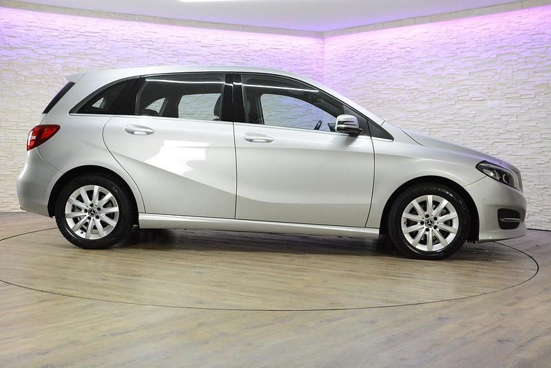 Gebraucht Mercedes B220 Urban 177 PS (130 kW) 2018 Van / Kleinbus