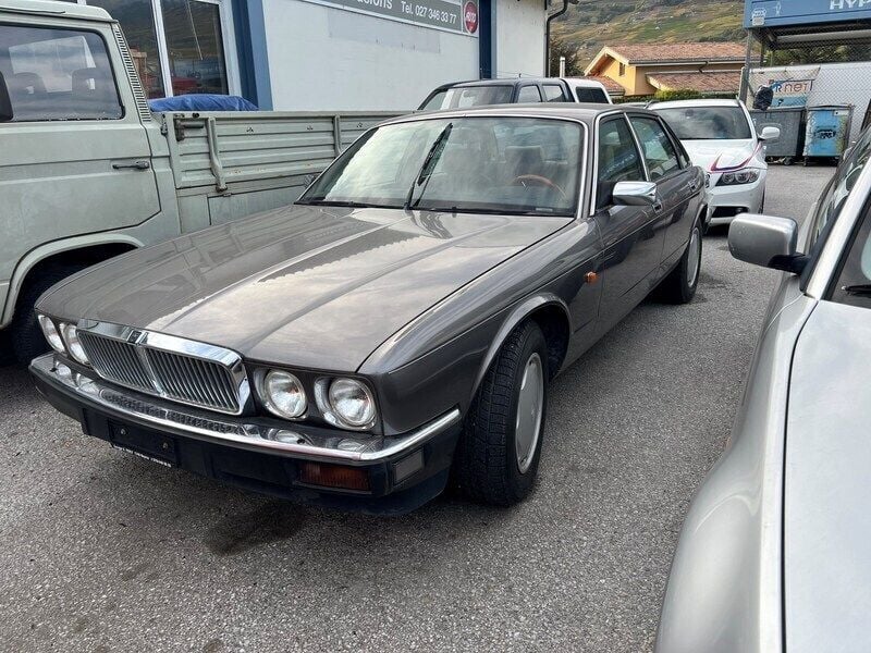 Gebraucht 1991 Jaguar XJ6 Limousine | CHF 4’990 - Bild 1/4