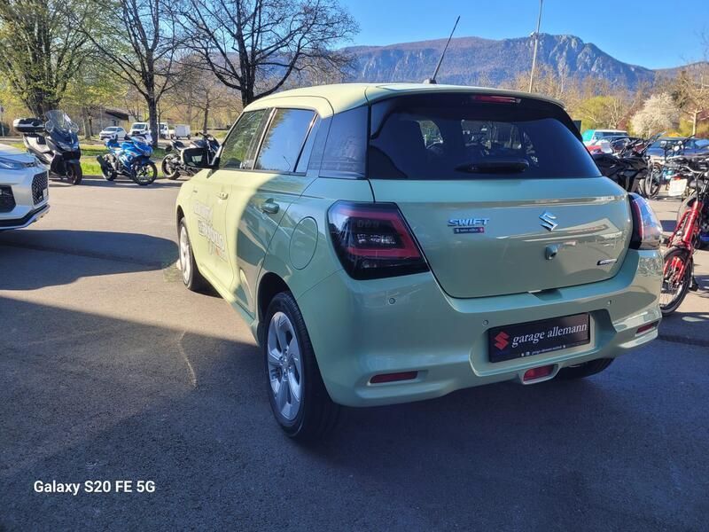 Gebraucht Suzuki Swift 82 PS (60 kW) 2024 Grün Kleinwagen