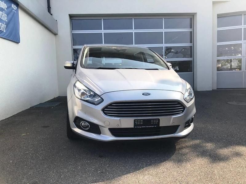 Gebraucht Ford S-MAX Titanium 180 PS (132 kW) 2015 Van / Kleinbus