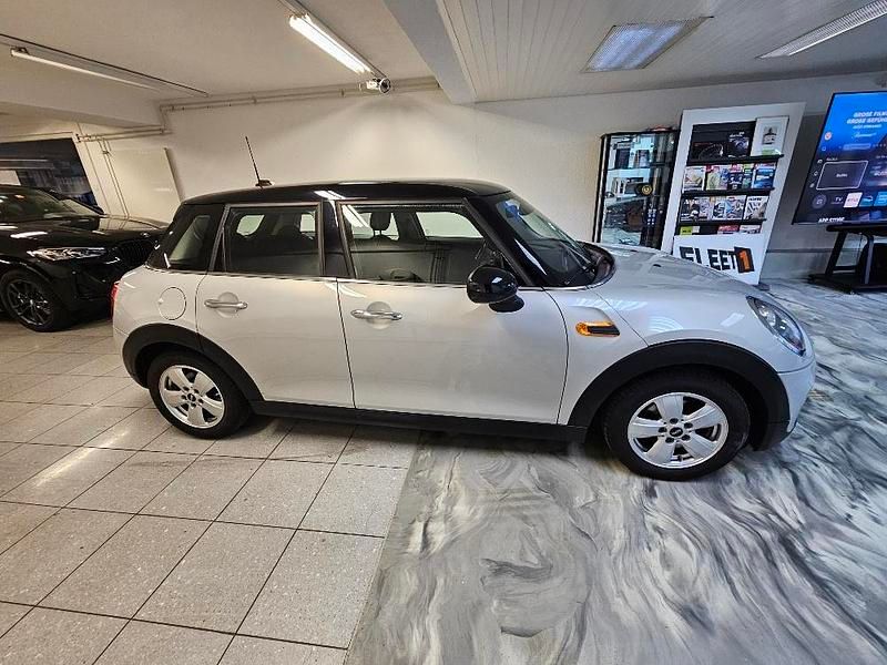 Gebraucht Mini Cooper Classic 136 PS (100 kW) 2015 Kleinwagen