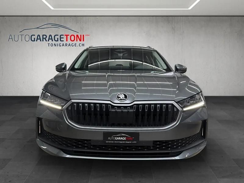 Gebraucht Skoda Superb Selection 150 PS (110 kW) 2026 Gray Kombi