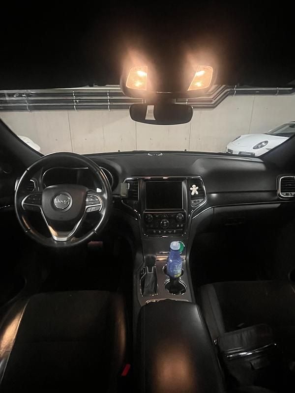 Gebraucht Jeep Grand Cherokee Night Eagle 250 PS (183 kW) 2017 SUV