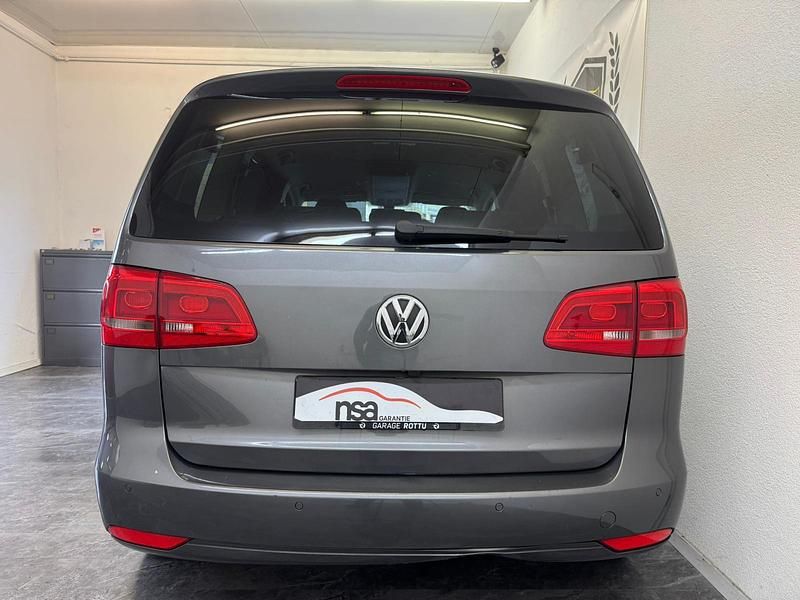 Gebraucht VW Touran Comfortline 140 PS (102 kW) 2012 Van / Kleinbus
