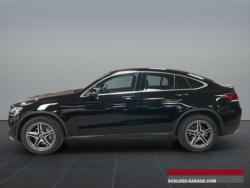 Gebraucht Mercedes GLC300 AMG line 245 PS (180 kW) 2022 Coupé