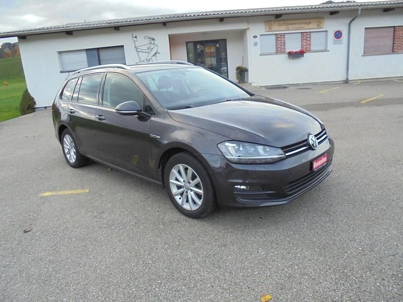 Gebraucht 2016 VW Golf VII LOUNGE Kombi | CHF 9’998 (Fairer Preis) - Bild 1/4