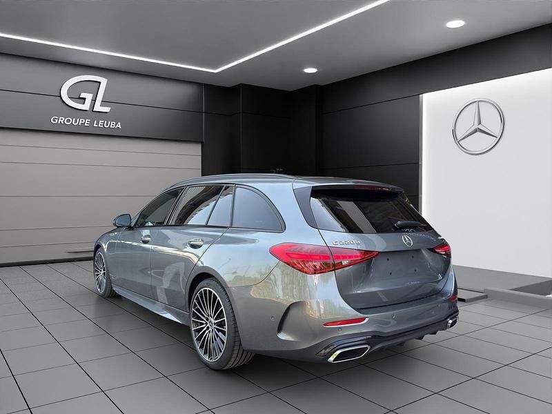 Gebraucht Mercedes C220 197 PS (144 kW) 2025 Grau Kombi