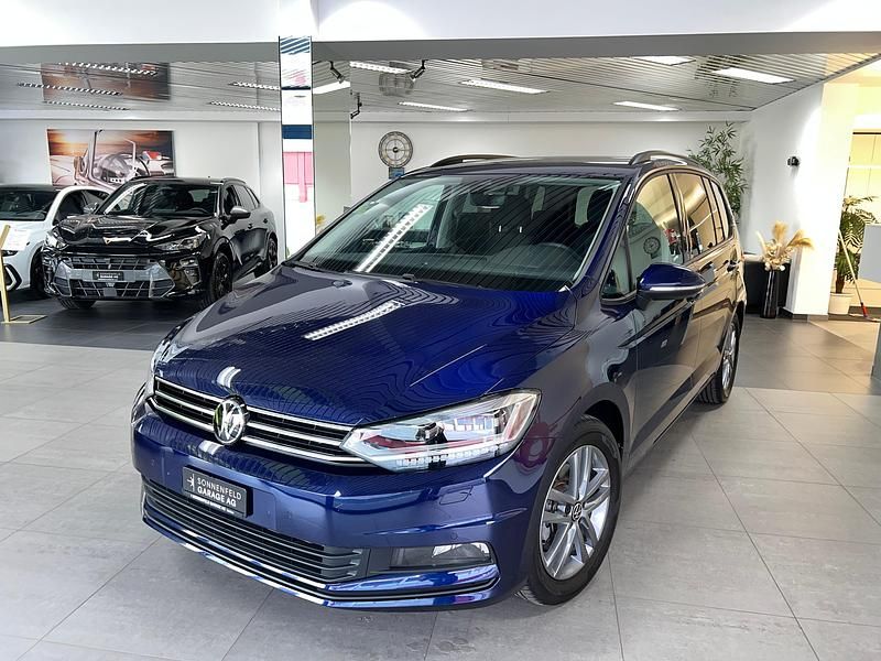 Gebraucht VW Touran Comfortline 150 PS (110 kW) 2025 Van / Kleinbus