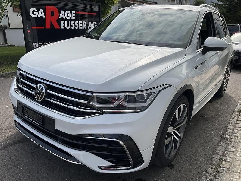 Weiss Gebraucht 2022 VW Tiguan R-line SUV | CHF 41’900 (Teuer) - Bild 1/4