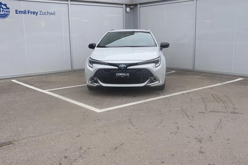 Neu Toyota Corolla Trend 178 PS (130 kW) 2025 Grau Kombi