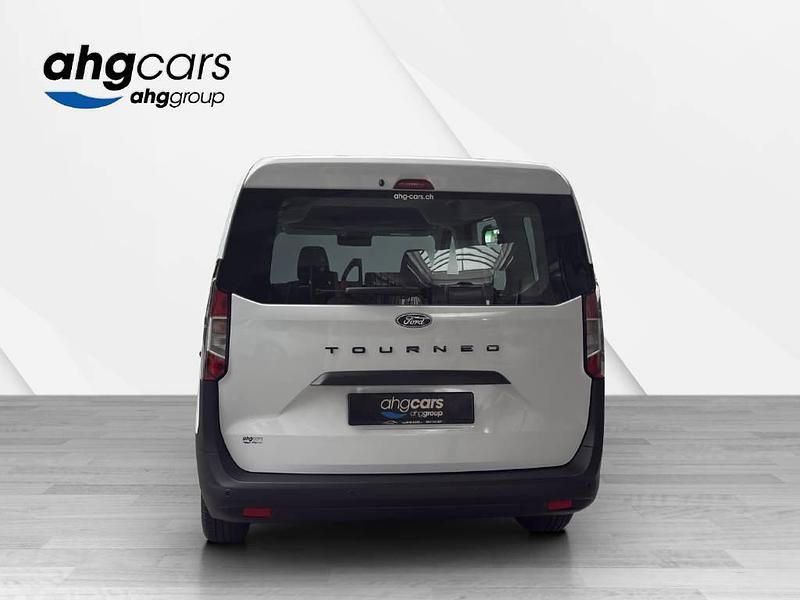 Neu Ford Tourneo Courier Trend 125 PS (91 kW) 2025 Van / Kleinbus
