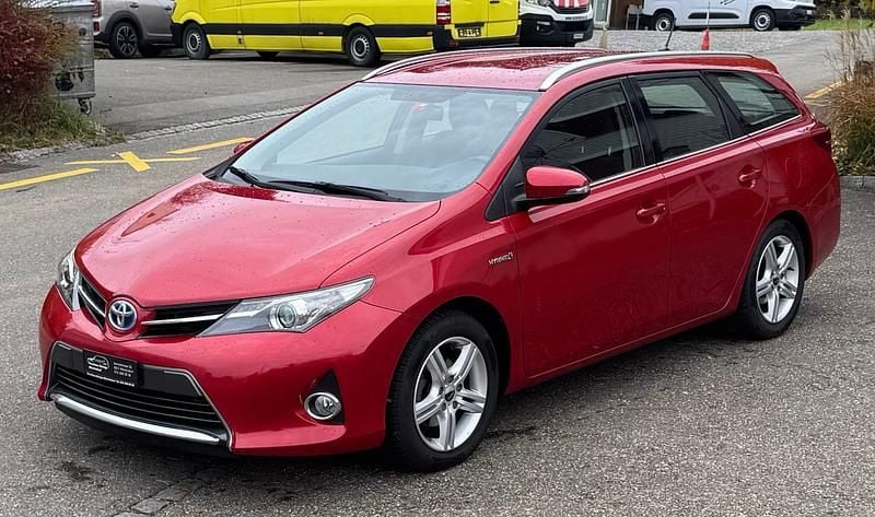 Gebraucht 2013 Toyota Auris Touring Sports Luna Kombi | CHF 15’500 (Etwas zu teuer) - Bild 1/4