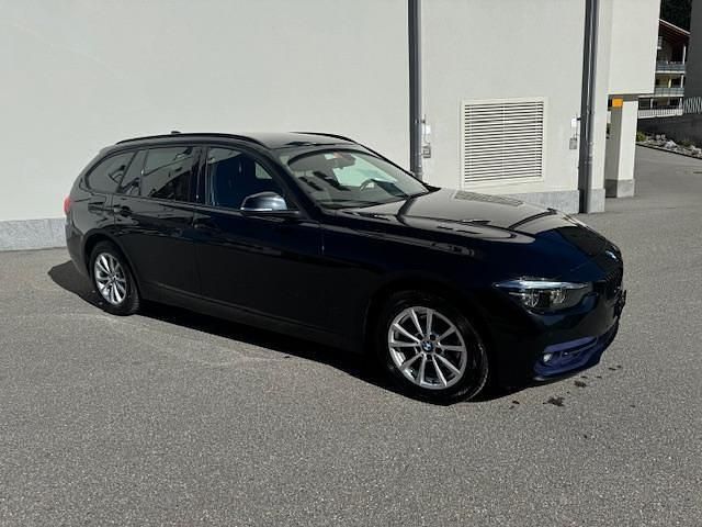 Gebraucht BMW 320 Comfort Edition 184 PS (135 kW) 2019 Schwarz Kombi