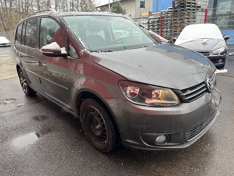 Gebraucht 2014 VW Touran Cup Van / Kleinbus | CHF 4’900 (Superpreis) - Bild 1/4