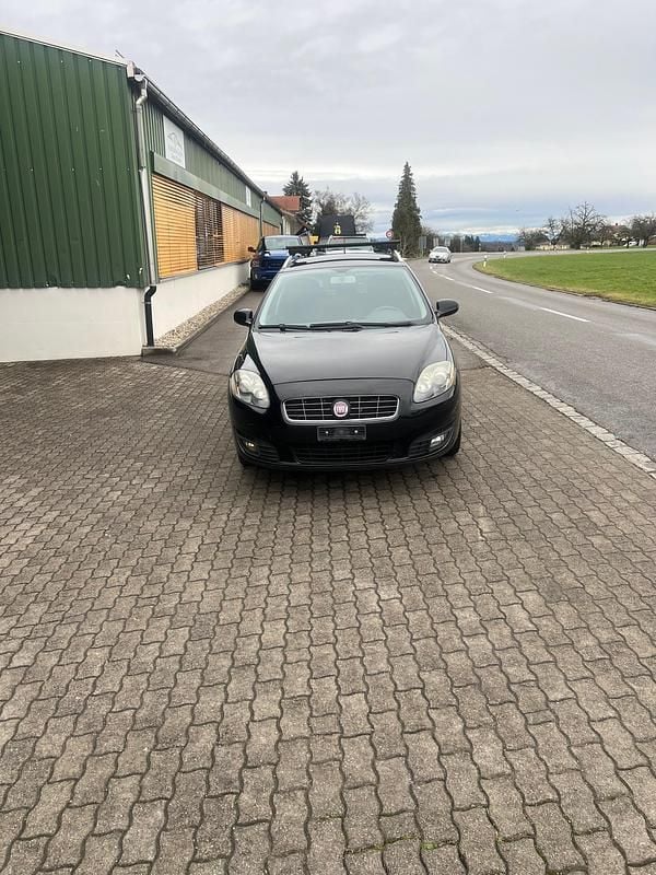 Gebraucht 2011 Fiat Croma Dynamic | CHF 2’000 - Bild 1/4