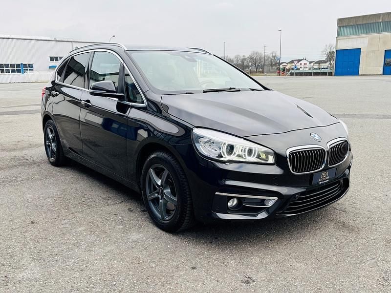Gebraucht 2015 BMW 220 Active Tourer Luxury Line Van / Kleinbus | CHF 13’900 - Bild 1/4