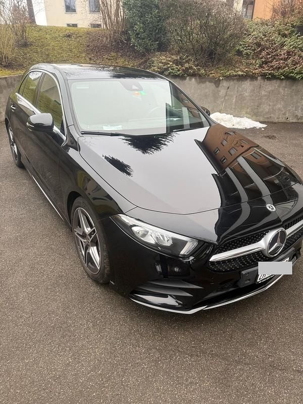 Gebraucht Mercedes A180 AMG line 136 PS (100 kW) 2021 Limousine