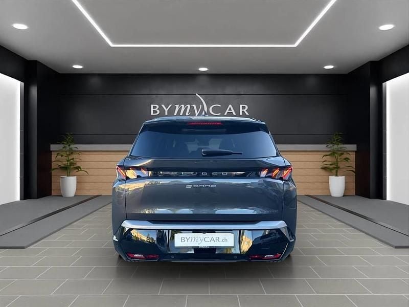 Neu Peugeot 5008 239 kW (326 PS) 2025 Van / Kleinbus