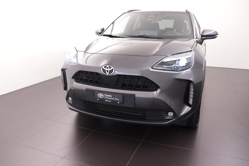 Grau Gebraucht 2024 Toyota Yaris Cross Trend SUV | CHF 31’500 (Fairer Preis) - Bild 1/4