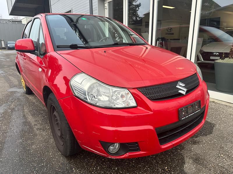 Gebraucht Suzuki SX4 GL 107 PS (78 kW) 2007 Rot Limousine