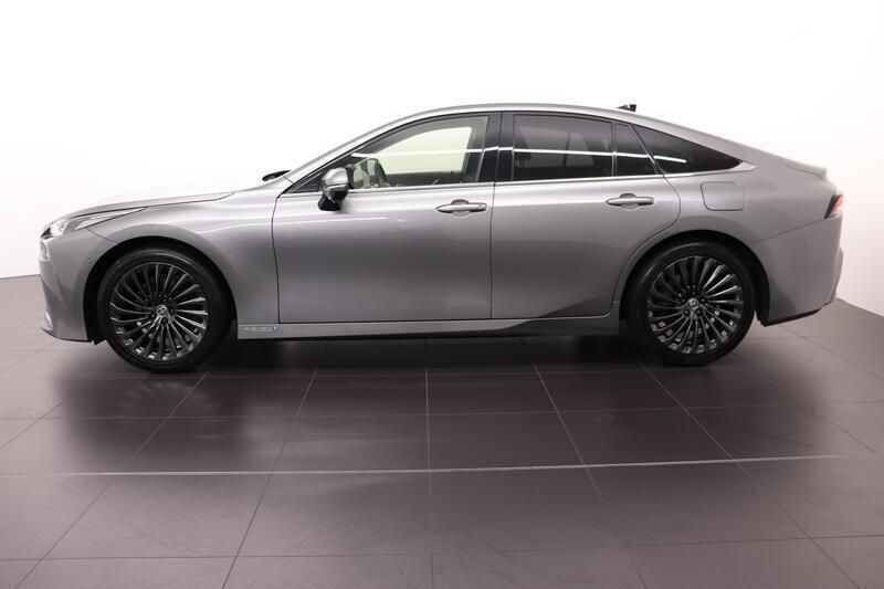Gebraucht Toyota Mirai Platinum 182 PS (133 kW) 2021 Silber Limousine
