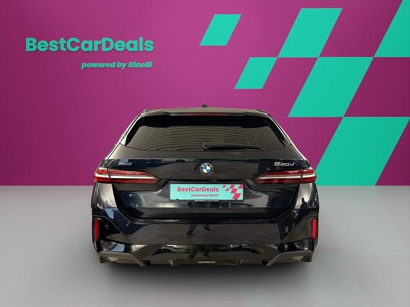 Gebraucht BMW 520 Comfort Edition 208 PS (152 kW) 2024 Schwarz Kombi