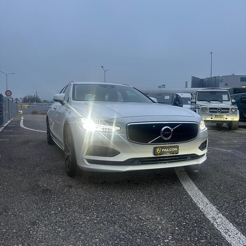 Gebraucht 2019 Volvo V90 Momentum Kombi | CHF 24’890 (Fairer Preis) - Bild 1/4