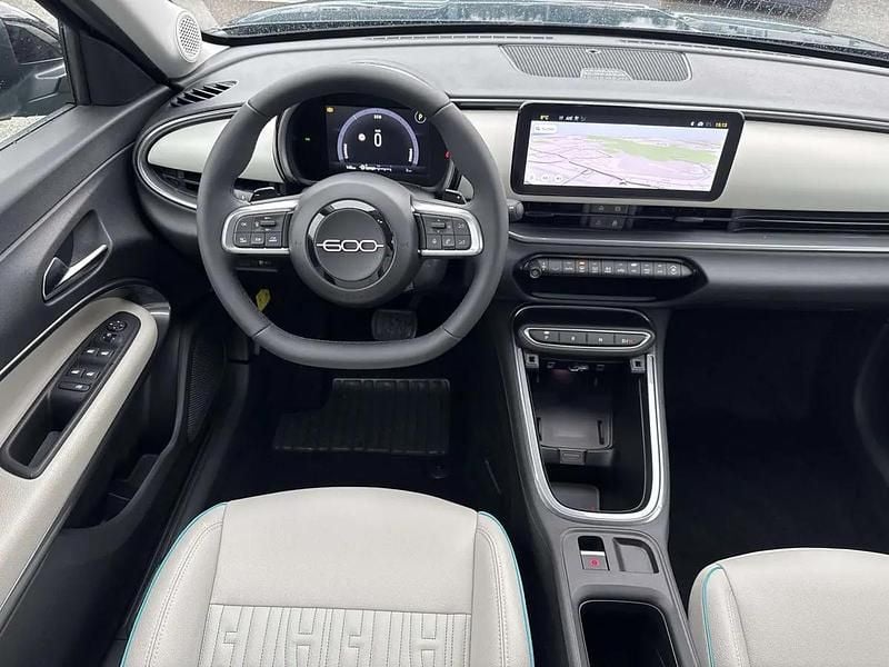 Neu Fiat 600 La Prima 145 PS (106 kW) 2026 Grün SUV