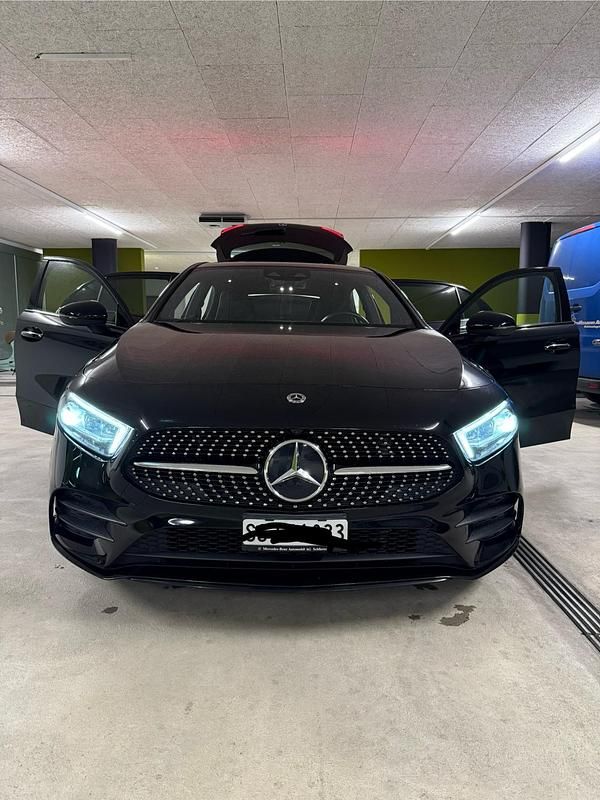 Gebraucht Mercedes A180 Night 136 PS (100 kW) 2021