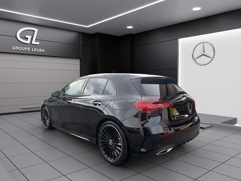Neu Mercedes A250 224 PS (164 kW) 2025 Schwarz Limousine
