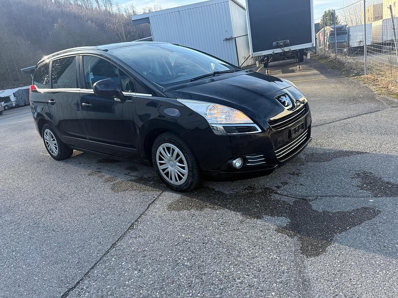 Gebraucht Peugeot 5008 Family 156 PS (114 kW) 2012 Van / Kleinbus